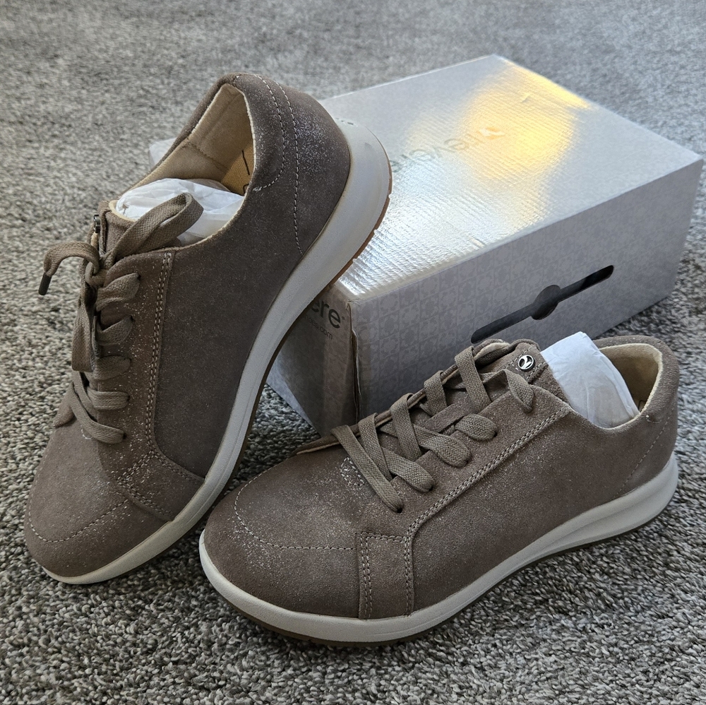 Revere Rusty Metallic Athens Lace Up Womens Sneaker NWB size 8